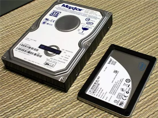 Perbedaan SSD dan HDD pada Komputer