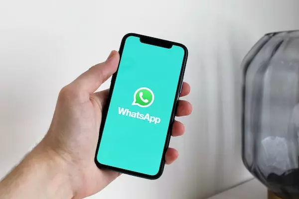 Cara Memindah Chat WhatsApp dari Android ke iPhone
