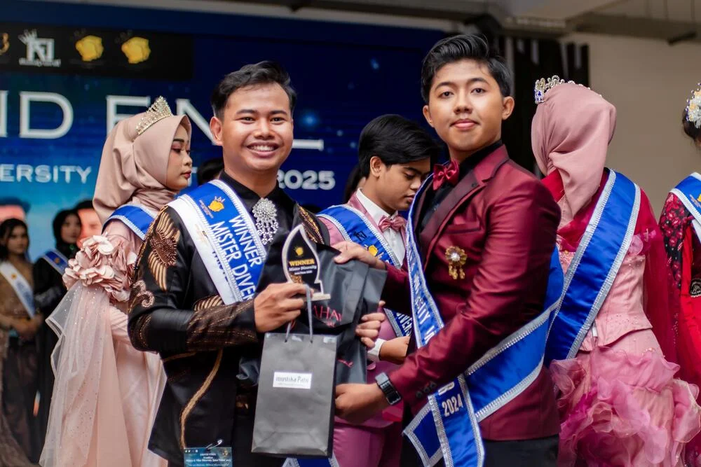 Novval Qadar Ramazani Wakili Surabaya, Raih Gelar Mister Diversity Jawa Timur 2025
